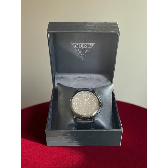 GUESS Waterpro Day & Date Quartz Black Men Fashion Watch U10628G1 - Picture 1 of 6